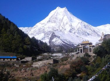 Manasalu-Larke Pass Trek